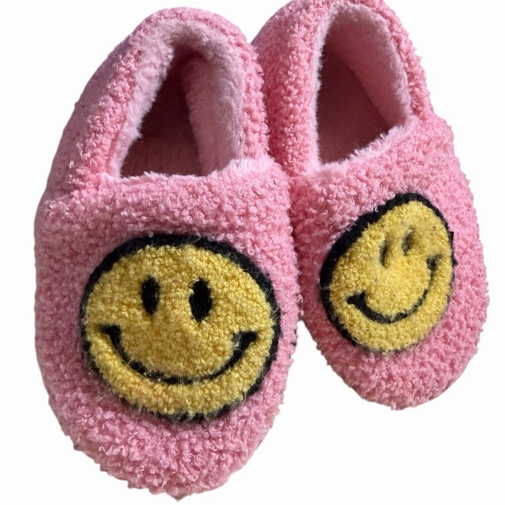 Kids Slippers Size 11-12 Pink Fuzzy Smiley Face Slip-On Cozy